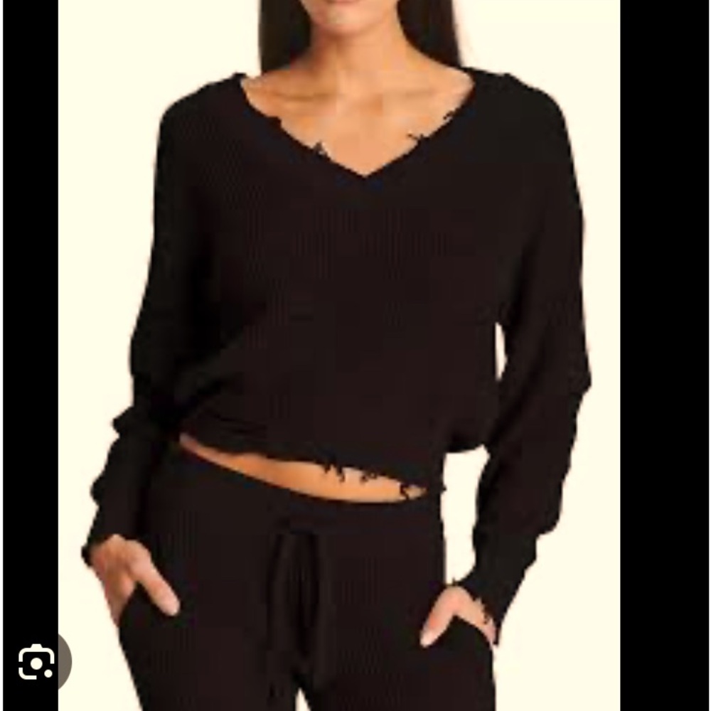 Lovers&Friends Cropped Sweater♠️🐈‍⬛❤️New!Size XXXSMALL.Fits like Normal Small❤️